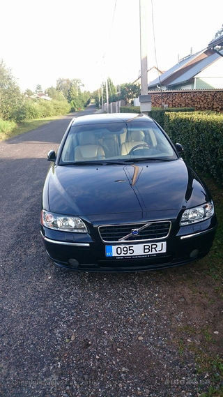Volvo S60 2.5T SUMMUM 2.5 154kW