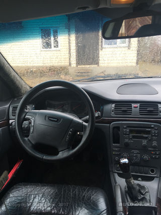 Volvo S80 2.5 R5 103kW