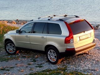 Volvo XC90 FACELIFT 3.2 175kW