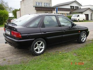 ford escort 1.6 16v